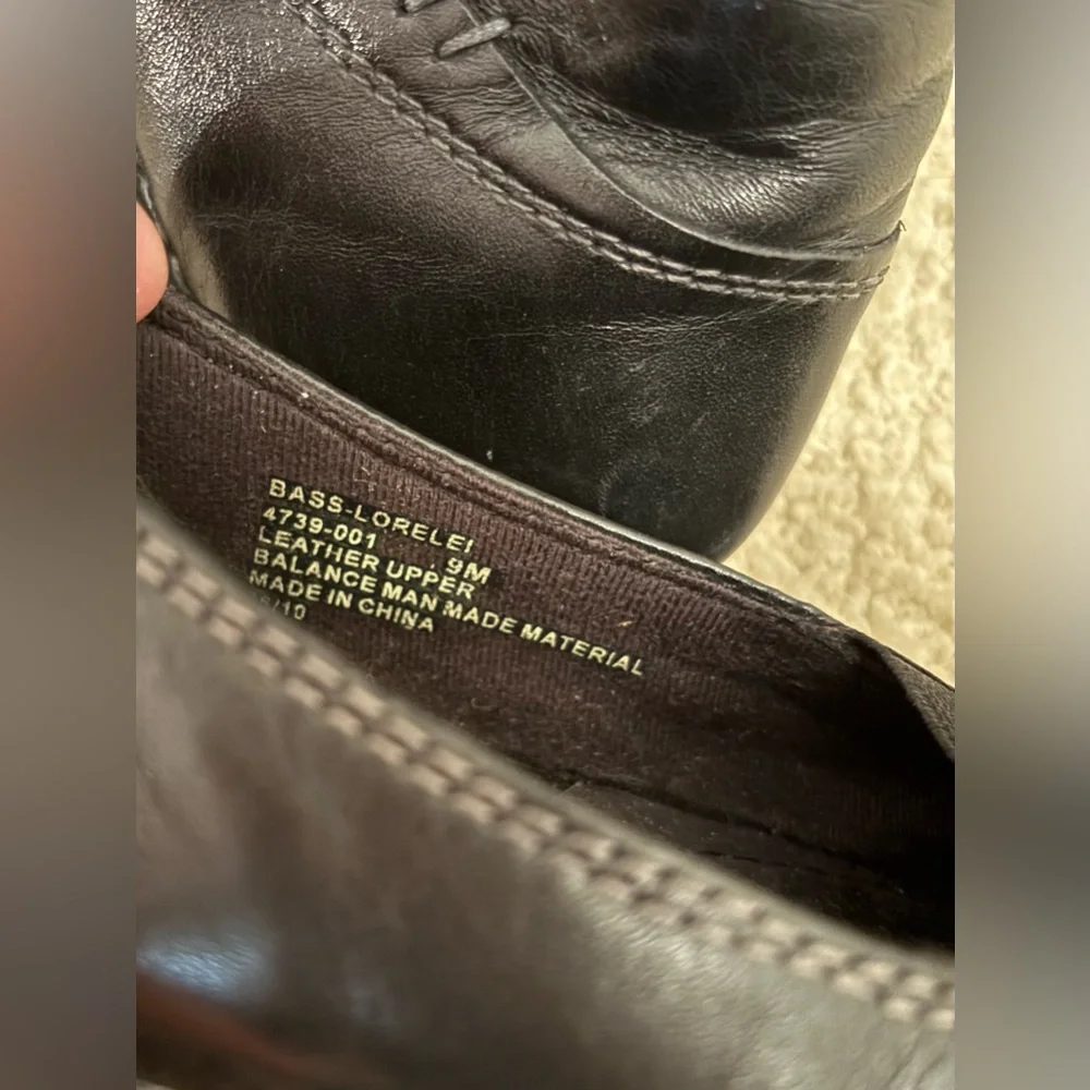Bass Lorelei black leather slip-on - size 9